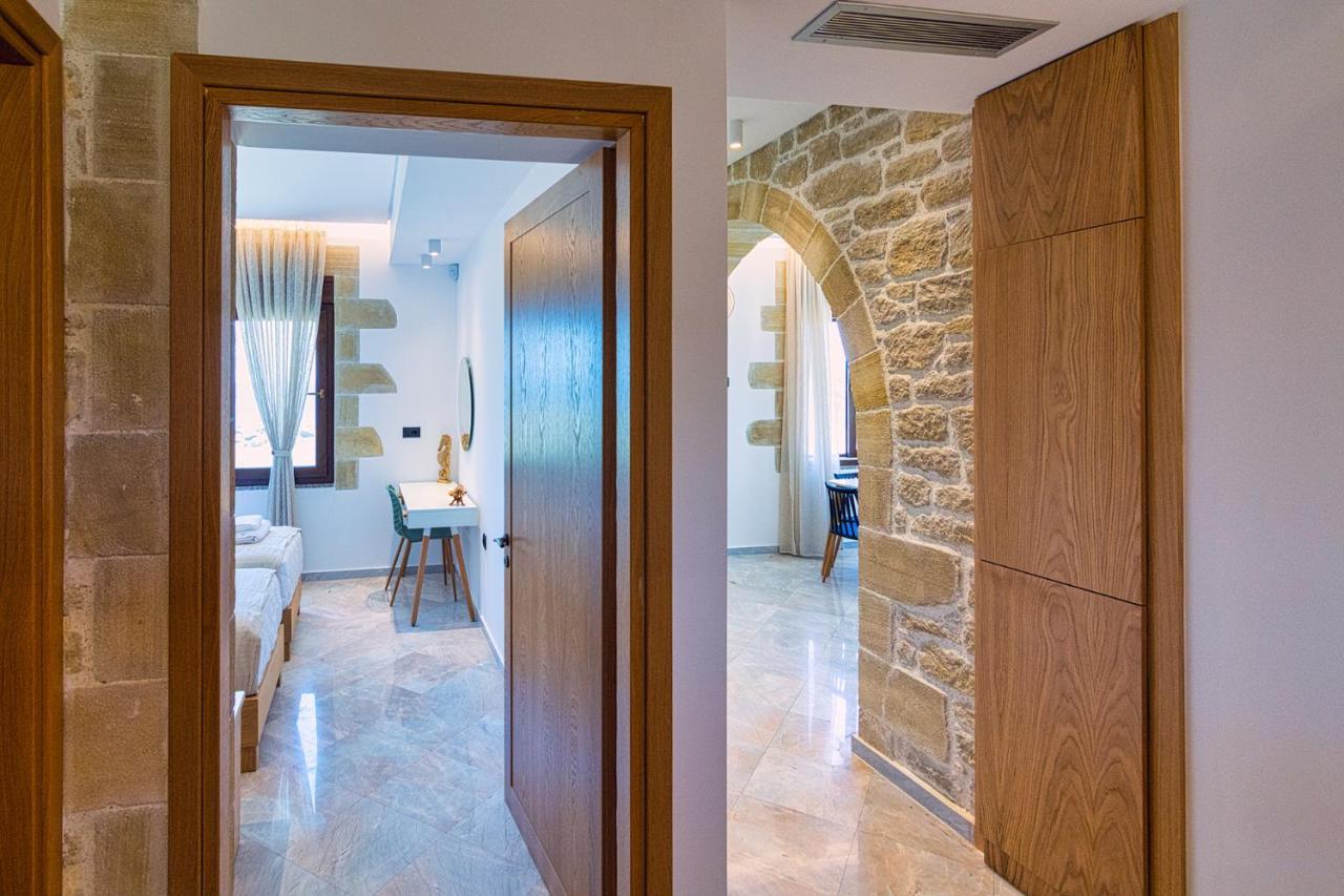 Athinais Villa Palaiochora Bagian luar foto