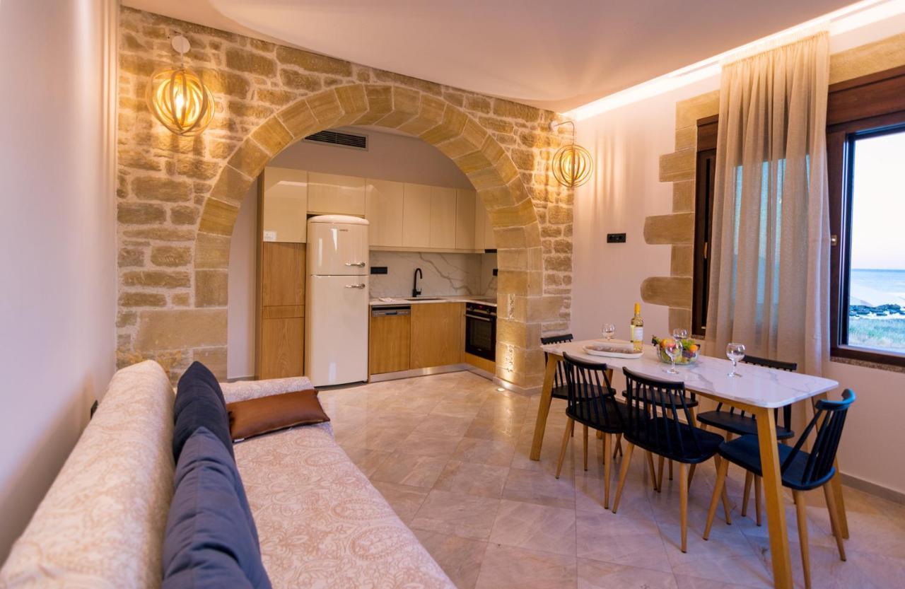 Athinais Villa Palaiochora Bagian luar foto